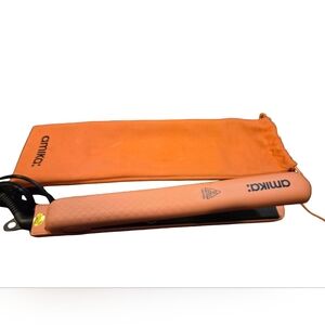 AMIKA AM5570 Ceramic Styler 1-inch Hair Straightener Flat Iron Coral Pink GUC